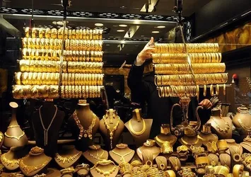 Altın fiyatları düşüşe geçti