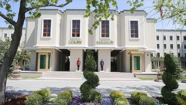 canli-muzik-yasagi-kalkti-mi-2022-muzik-yayini-yasagi-saat-kacta-baslayacak-icisleri-bakanligi-son-dakika-acik-1652249419852.jpg Canlı müzik yasağı kalktı mı? 2022 müzik yayını yasağı saat kaçta başlayacak? İçişleri Bakanlığı son dakika açıkladı - 3