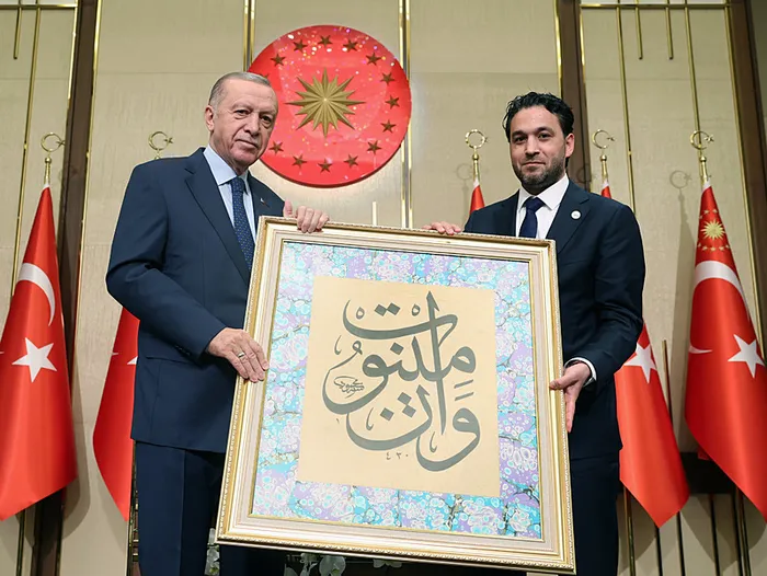 baskan-erdogandan-demokratlar-birligi-calistayindan-onemli-aciklamalar-antisemitik-lekesi-bize-yapismaz-1714656820087.jpg Başkan Erdoğan'dan Demokratlar Birliği Çalıştayı'ndan önemli açıklamalar: Antisemitik lekesi bize yapışmaz - 5