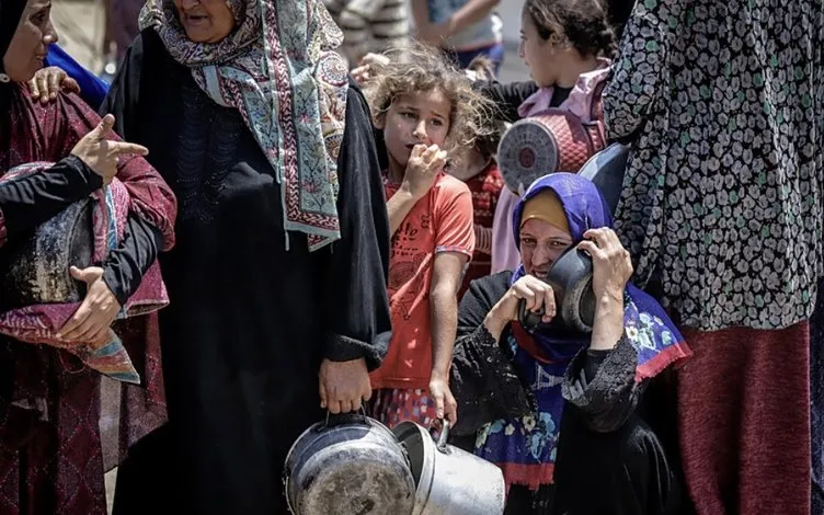 Soykırımın gölgesinde Gazze'de anne olmak! Gazzeli çocukların Anneler Günü hediyesi: Cennet kokusu