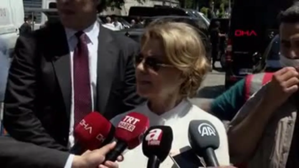 Tansu Çiller’den Ayasofya Camii’nde önemli mesaj: Bugün kavuşma günüdür