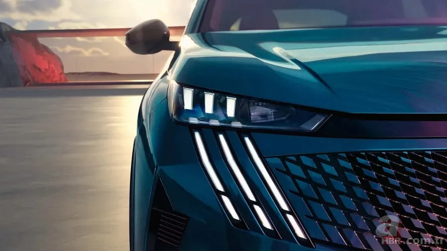 Benzinli araçların yakıt tüketimini yakaladı! 2024 Peugeot e-3008 tek şarj ile 700 KM menzil sunuyor! İşte detaylar… 17