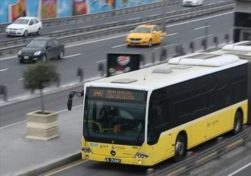 Toplu ulaşım araçlarında sesli anons çilesi! Görme engelli Nail Ölmez şikayet kaydı açtı İBB çözüm bulamadı