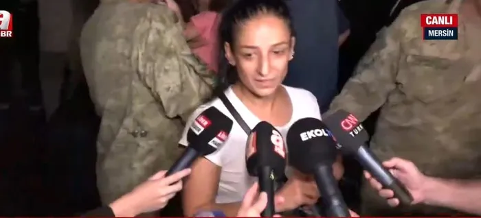 beyruttan-tahliye-edilen-vatandaslar-yurda-dondu-tahliye-edilen-vatandaslar-a-habere-konustu-1728587048353.jpeg Beyrut'tan tahliye edilen vatandaşlar yurda döndü! Duygularını A Haber'e anlattılar - 1