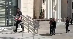 Yaşlı kadın suç makinesi çıktı!