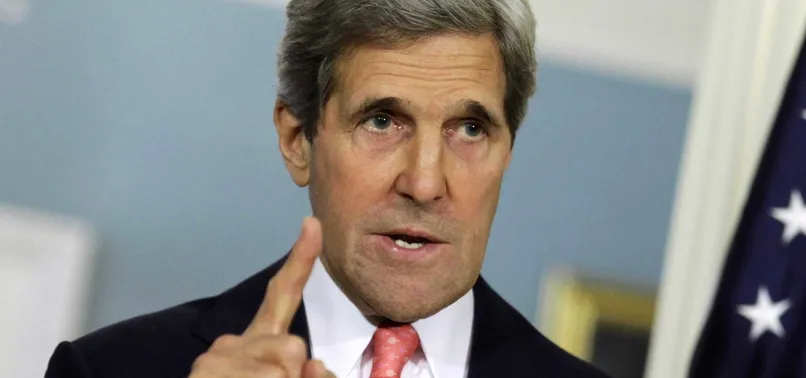 John Kerry, Trump karşıtı gösterilere katıldı