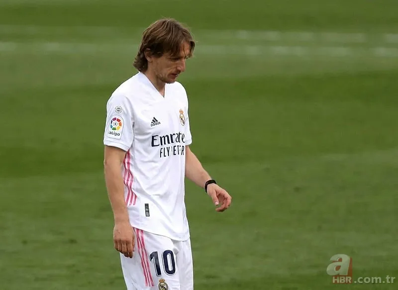 Dünya yıldızı bedavaya imza atıyor! Yılın transferi gerçekleşebilir 18