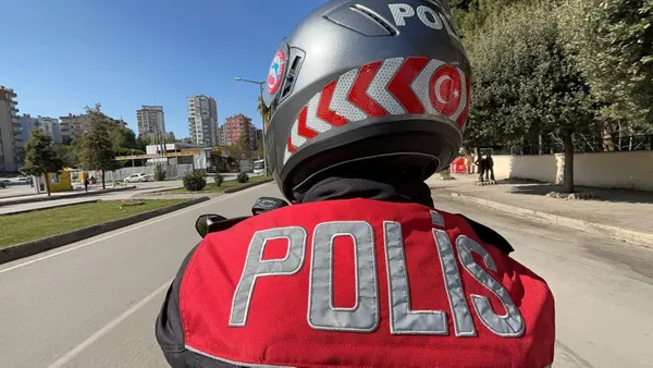 deprem-bolgesindeki-4-il-polisler-icin-sark-hizmeti-bolgesine-dahil-edildi-1677410231606.jpg Deprem bölgesindeki 4 il polisler için 'şark hizmeti' bölgesine dahil edildi - 4