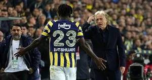 Batshuayi kırmızı kart gördü Jorge Jesus çıldırdı!