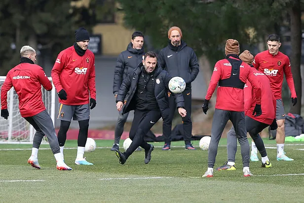 giresunspor-galatasaray-maci-muhtemel-11ler-28-ocak-giresunspor-gs-maci-ne-zaman-saat-kacta-1674898352005.jpg Giresunspor Galatasaray maçı MUHTEMEL 11'LER! 28 Ocak Giresunspor GS maçı ne zaman, saat kaçta? - 5