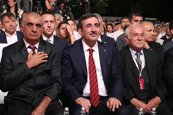 CB Yardımcısı Cevdet Yılmaz’dan ’güçlü ve müreffeh Türkiye’ vurgusu: Rekorlarımızı daha ileriye götüreceğiz