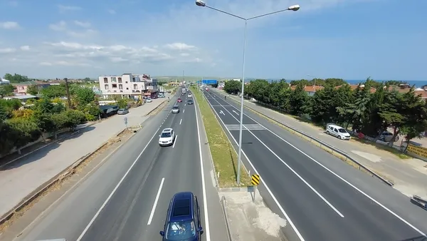 Son dakika: Hafta sonu kısıtlaması öncesi İstanbul'u terk ediyorlar | İşte trafik yoğunluğu ve alternatif yollar - CANLI - 1