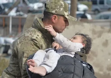 Refakatsiz çocuklar için flaş gelişme! Aile ve Sosyal Hizmetler Bakanı Derya Yanık duyurdu