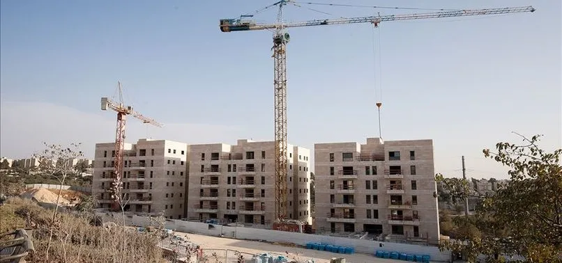 İsrail el koyduğu Filistin topraklarında binaları yükseltiyor!