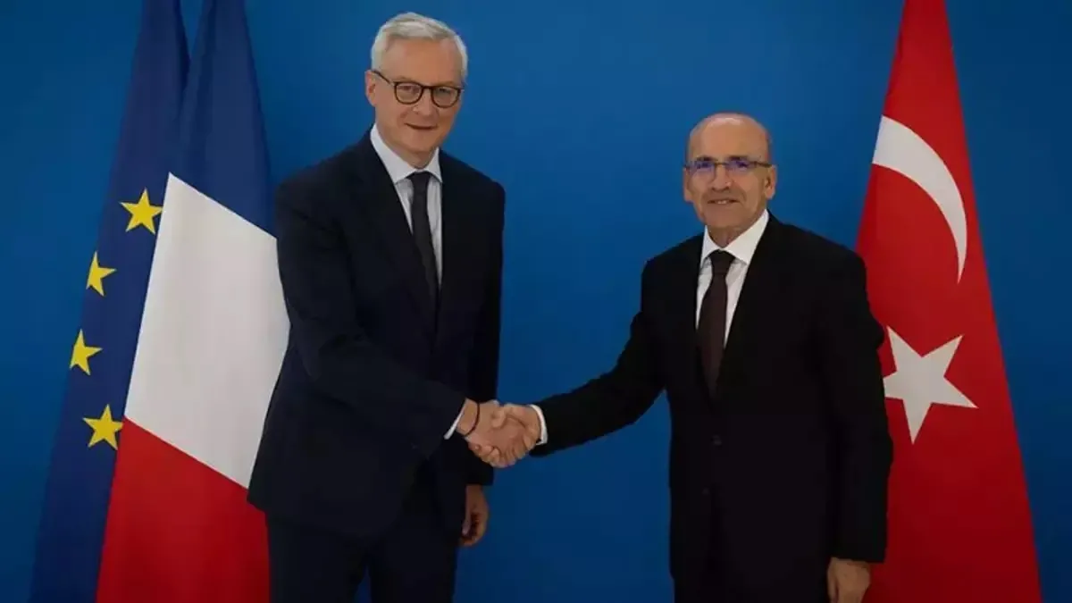 Bakan Şimşek Fransa Maliye Bakanı Lombard ile görüştü