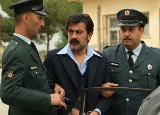 Bir Zamanlar Çukurova’da büyük finale son 4 bölüm! Abdülkadir tutuklanıyor Hakan köşeye sıkışıyor!