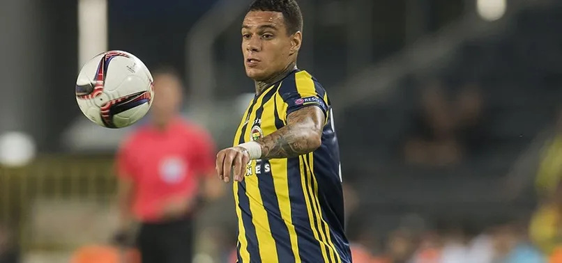 Gregory van der Wiel kartı basıp gitti!