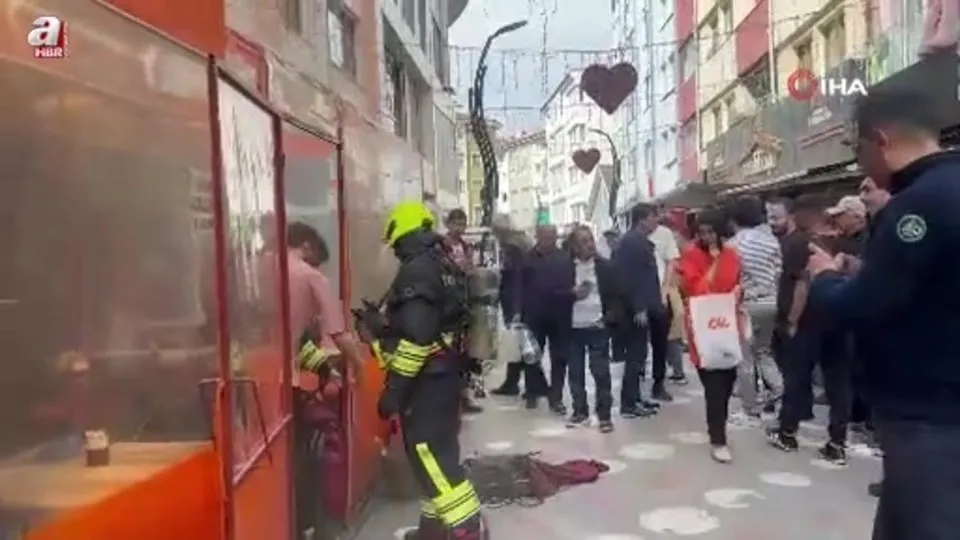 Fritöz az kalsın kafeyi yakıyordu