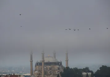 İstanbul'da sis... Göz gözü görmedi