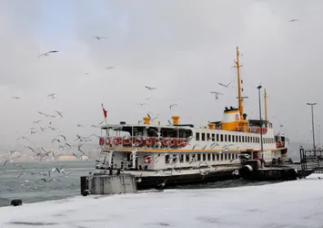 Tüm şehir hatları vapur seferleri iptal edildi