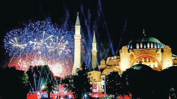 ayasofya-i-kebir-cami-i-serifindeki-levhalarin-sifresi-1612743702661.jpg Ayasofya'da levhalar ne anlama geliyor? İşte merak edilen o sorunun yanıtı... - 8