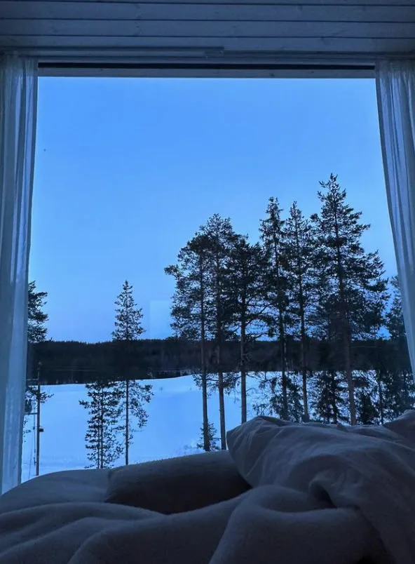 Hande Erçel’in paylaşımlarına tepki yağdı: Bir gün dayanamadın mı?