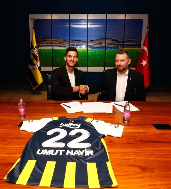 Umut Nayir resmen Fenerbahçe’de! Sarı lacivertliler transferi duyurdu...