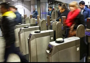 Londra'da bomba alarmı