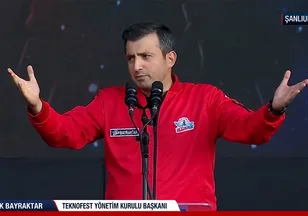 Selçuk Bayraktar'dan TEKNOFEST gençliğine mesaj: "Türkiye'nin tam bağımsız geleceğisiniz"