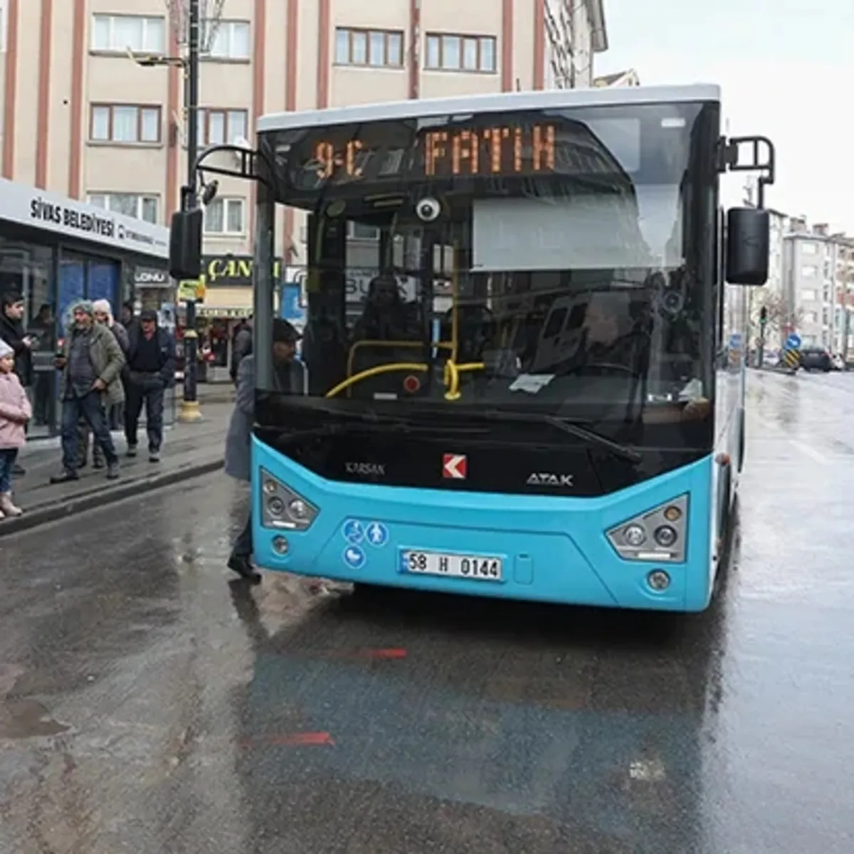 2025’in toplu taşıma şampiyonu! Sosyal medya onu konuşuyor: Sivas’ın en aktif yolcusu Mehmet Amca
