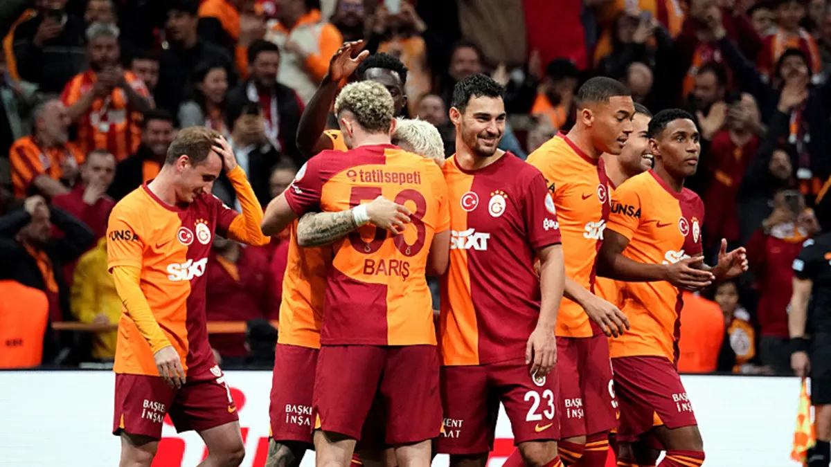 Süper Lig'de şampiyonluk düğümü çözülüyor mu? Galatasaray mı Fenerbahçe mi? Gözler Olimpiyat'ta kulaklar Kadıköy'de...