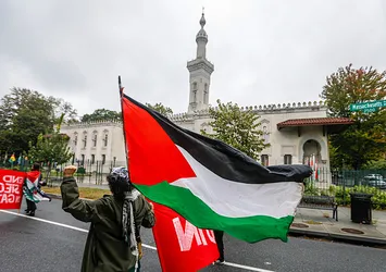 İngiltere'den İsrail'e askeri rest! Ünlü askeri okulun kapısı siyonistlere kapatıldı