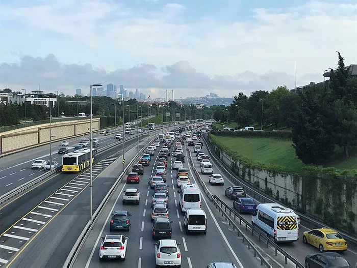 Son dakika: Kısıtlama sonrası İstanbul’da trafik yoğunluğu - 2