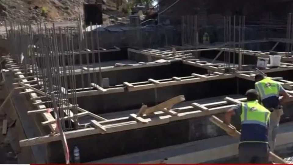 Afetzedeler için yeni evler yapılıyor