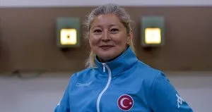 Özgan’dan gümüş madalya