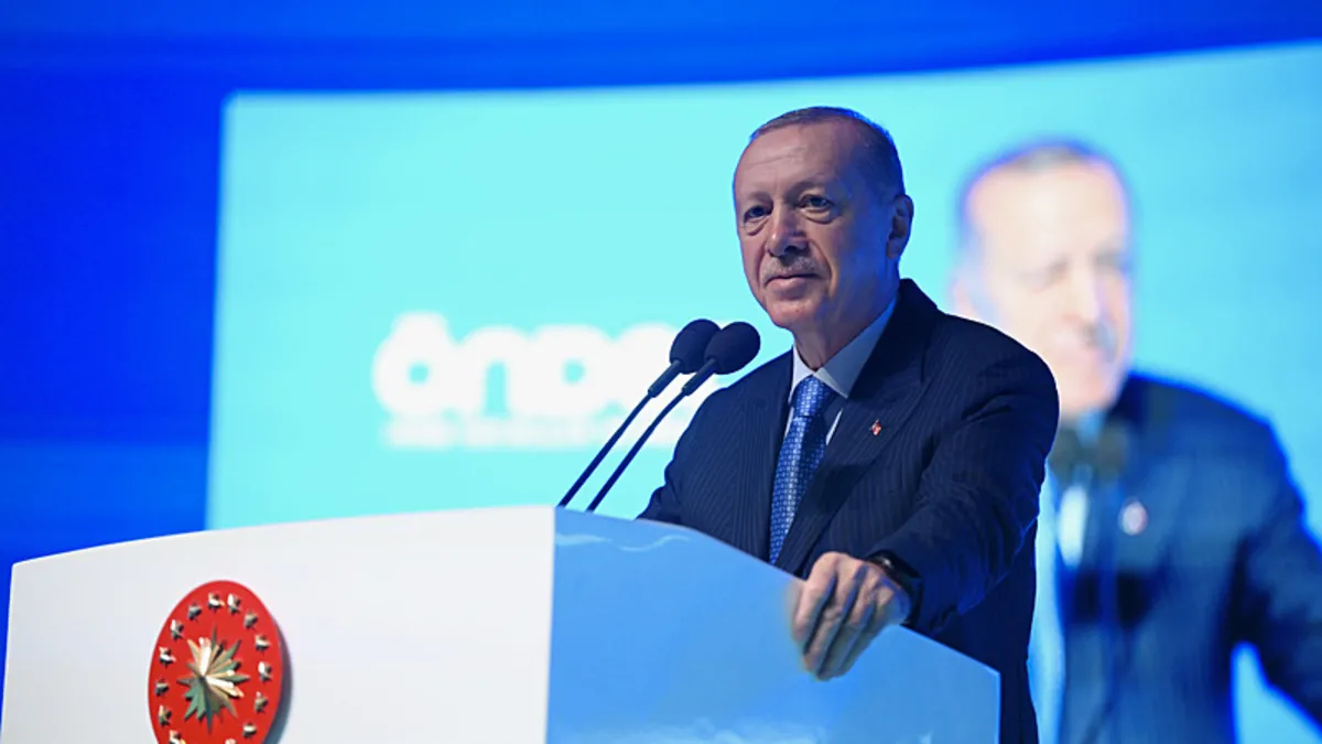 Başkan Erdoğan'dan kılıç çeken teğmenlere: Bu kendini bilmezler ordudan temizlenecek