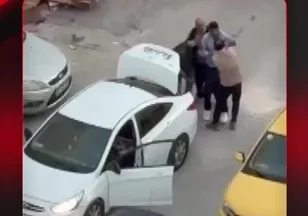ADAMI ZORLA BAGAJA KOYUP KAÇIRDILAR!