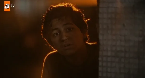 Türkiye ‘Ateş Kuşları’nın duygu yüklü o sahnelerini konuşuyor! Gülayşe’yi ‘Köksüzler’ sahiplendi