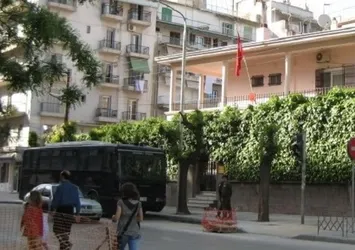 Yunanistan'da Türk Başkonsolosluğu'na saldırı