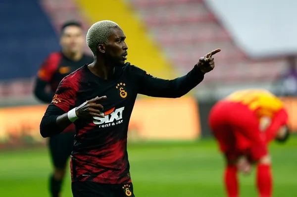 1621971965019.jpg Süper Lig ekiplerinden Trabzonspor'dan transfer atağı! Henry Onyekuru bombası! - 2
