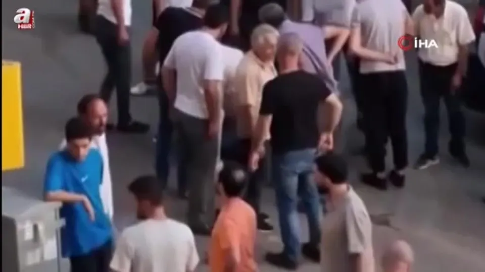 Amca ile yeğeninin kavgası kanlı bitti