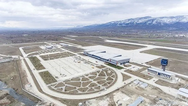 tokat-yeni-havalimani-baskan-recep-tayyip-erdoganin-katilimiyla-aciliyor-1648161627181.jpeg Tokat Yeni Havalimanı hizmete açıldı | Başkan Erdoğan: Hayat pahalılığı sorununu aşacağız - 10