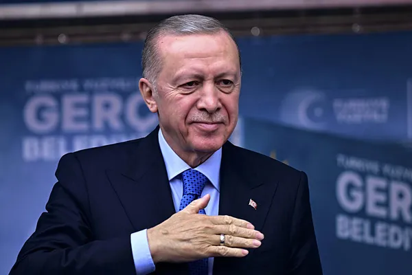 ak-parti-mugla-mitingi-baskan-erdogandan-onemli-aciklamalar-31-martta-milli-irade-bayramini-ilan-edecegiz-1709473839915.jpeg