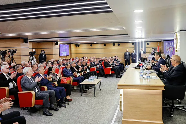 Cumhurbaşkanı Yardımcısı Cevdet Yılmaz: Fiyat istikrarını sağlayacağız