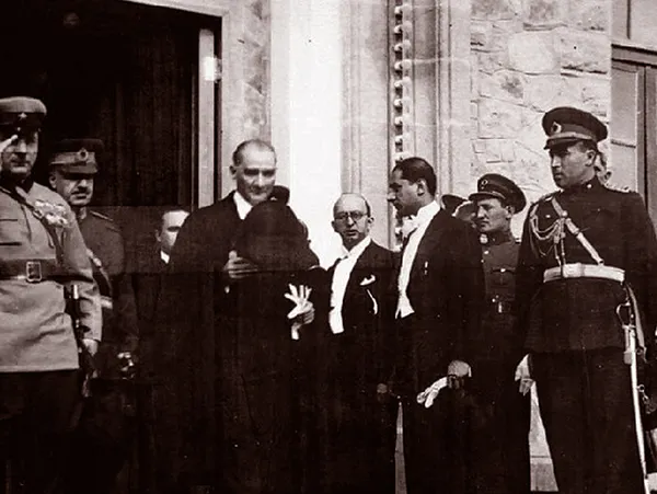 1666994606198.jpg Türkiye Cumhuriyeti 99 yaşında! Bağımsızlık meşalesi Türk milletinin mücadelesiyle bir daha hiç sönmedi - 1