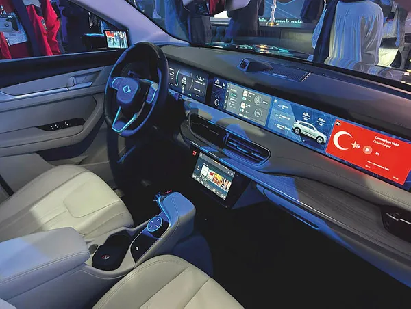 Ulaştırma ve Altyapı Bakanı Adil Karaismailoğlu’nda Togg ve Türksat açıklaması! Yollardaki en önemli bileşen