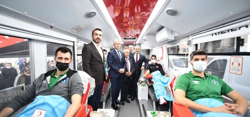 Büyükşehir’den Kızılay’a anlamlı bağış