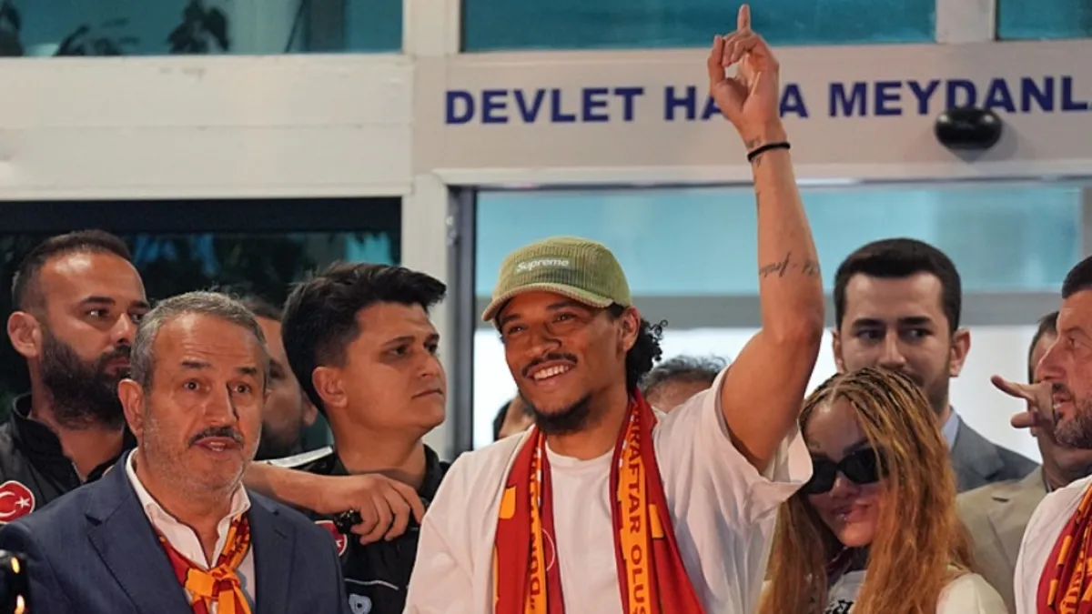 Leroy Sane transferinde mutlu son! Galatasaray'ın yeni transferi Leroy Sane İstanbul'da