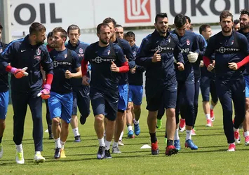 8 ismin bileti kesildi!