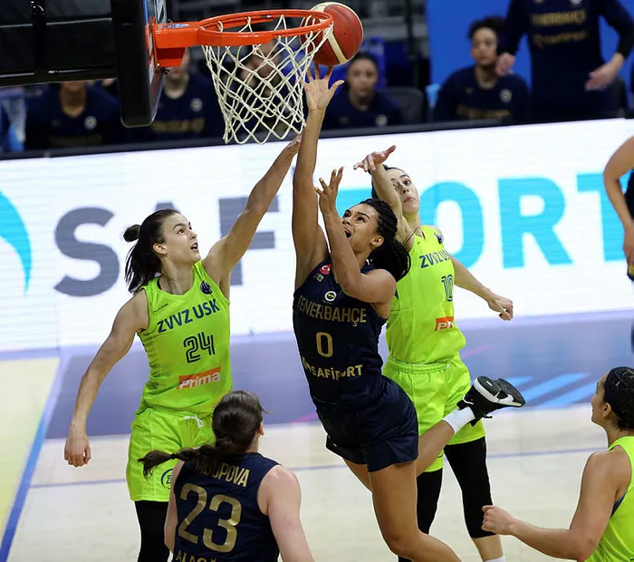 fiba-kadinlar-avrupa-ligi-dortlu-finalinde-fenerbahce-safiport-finale-yukseldi-1649444524069.jpg